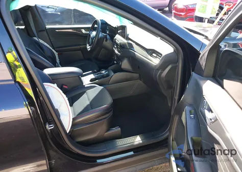 2024 Ford Escape St-Line from USA, damaged, VIN 1FMCU0MZ9RUA03412